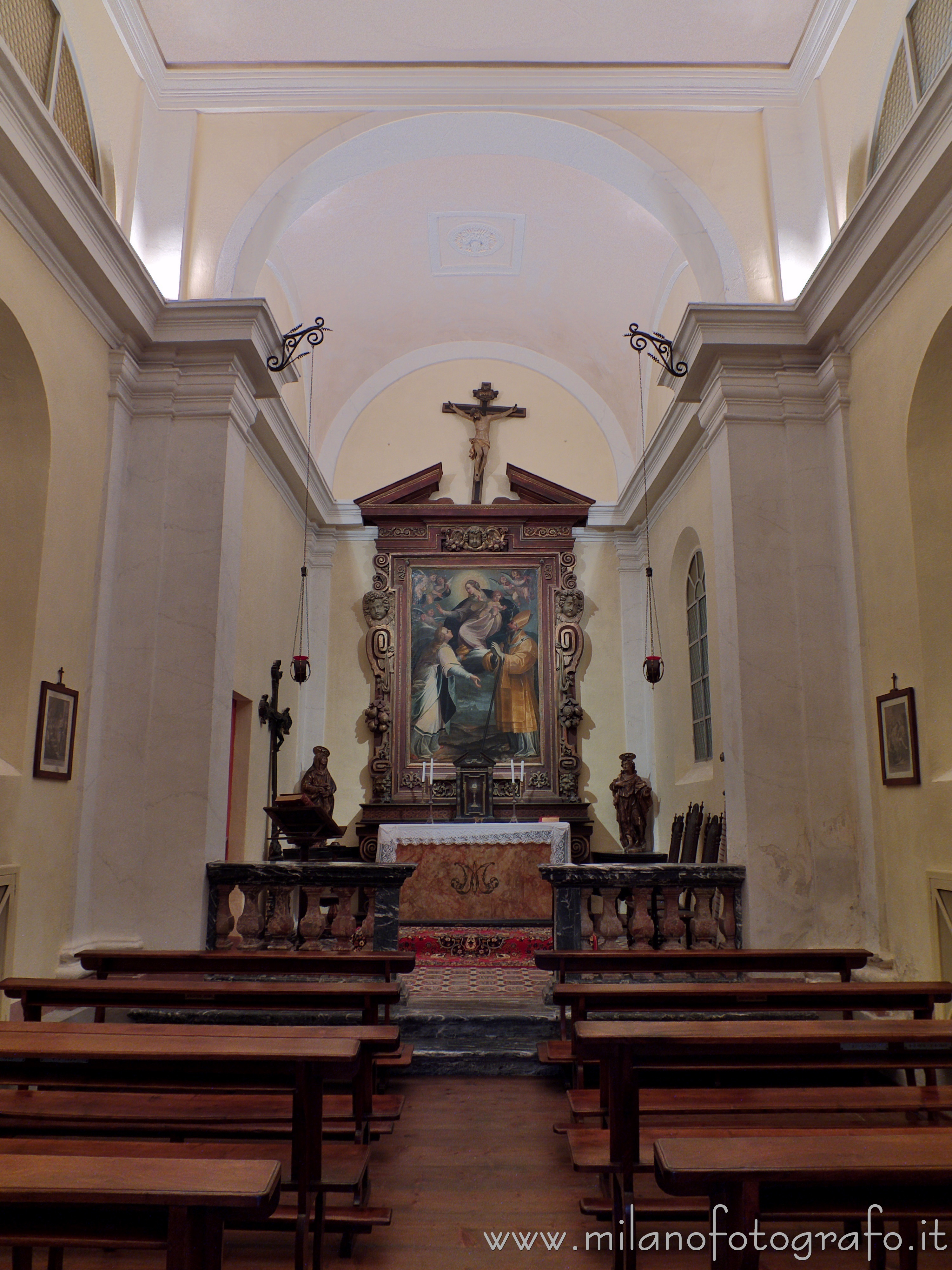 Besana in Brianza (Monza e Brianza, Italy) - Interior of the Oratory of the Virgin of the Snow in the park of Villa Fossati